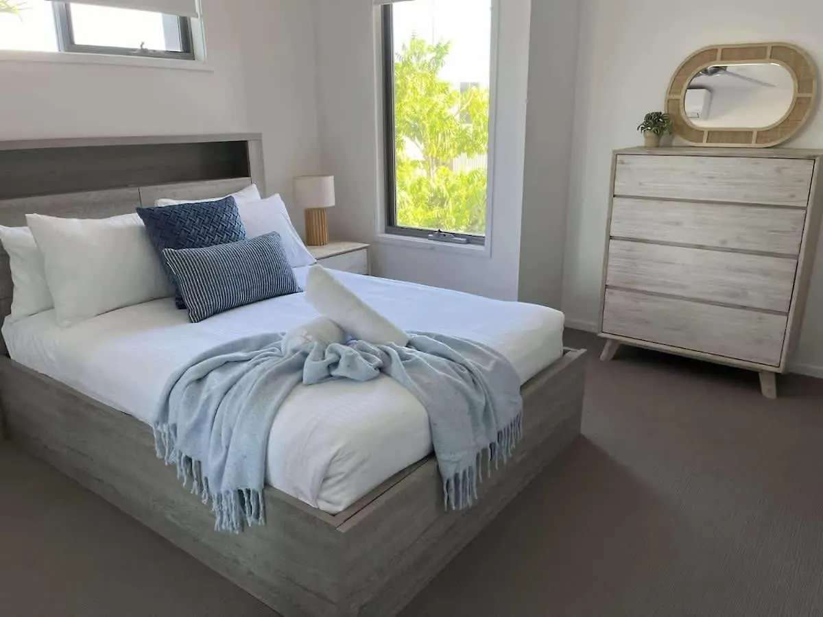 Luxury Living With Heated Pool In Birtinya Vila Kawana Waters 0*,  Austrália