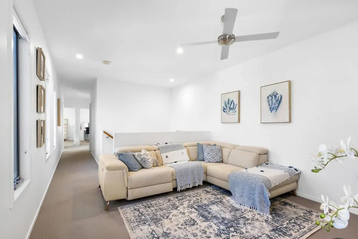 Luxury Living With Heated Pool In Birtinya Vila Kawana Waters Casa de Férias