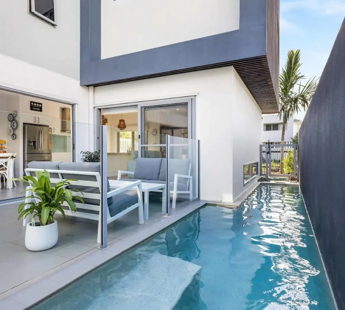 Luxury Living With Heated Pool In Birtinya Vila Kawana Waters 0*,